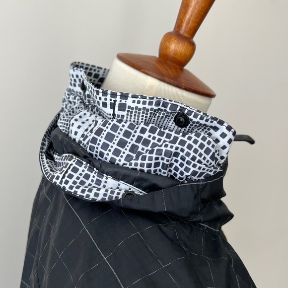 LOLE Women's Jive Jacket, Medium, Black. Light. Rain. - Picture 6 of 12